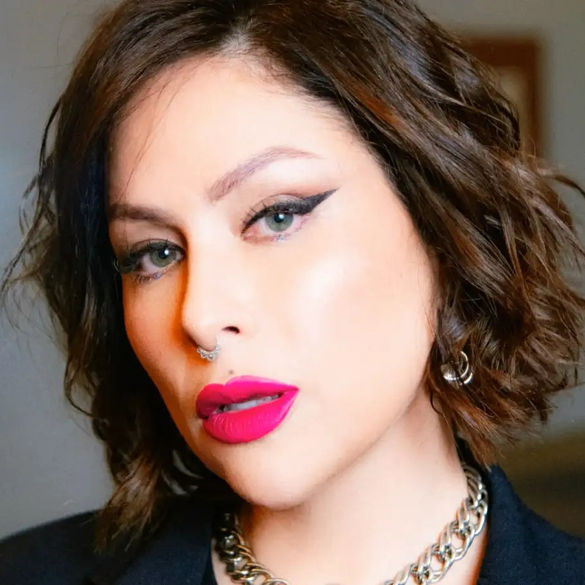 Pitty acena com novo disco e promete som quente e furioso