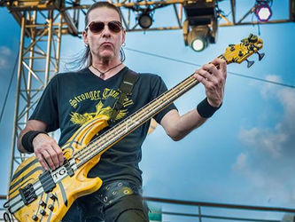 Ex-baixista do Stryper contesta versão de Sweet sobre saída