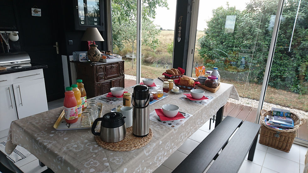 Véranda où est servi votre petit déjeuner