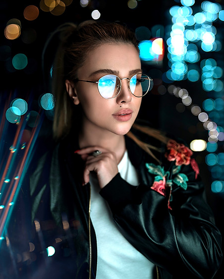 Damskie okulary woodys.