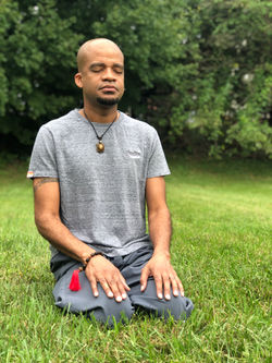Spiritual_Essence_yoga_teacher_meditatio