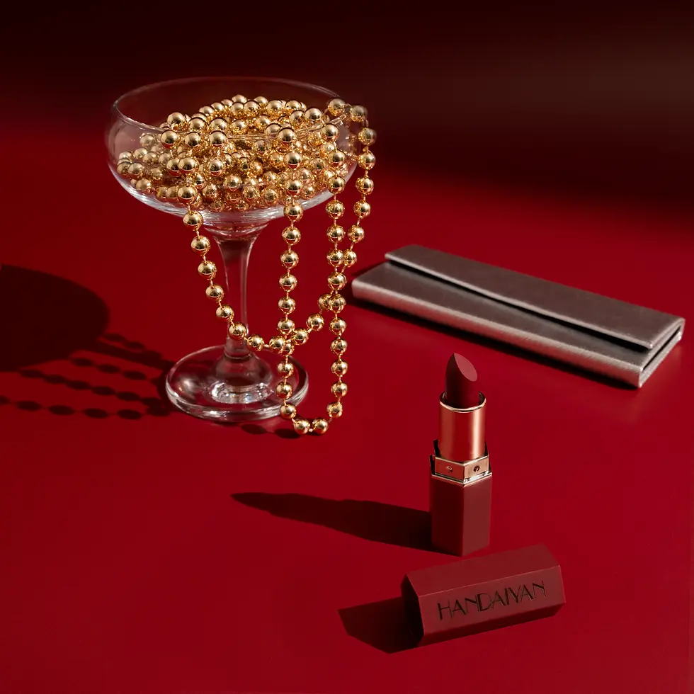 lipstick solo lifestyle.webp