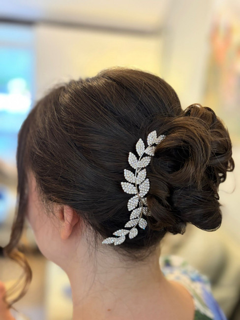 Bridal hair Hampshire Upwaltham Barns
