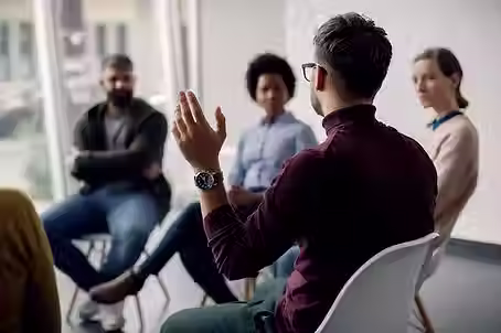 Grupo de usuarios en terapia