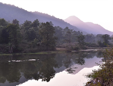 Aamjharna Lake.jpg
