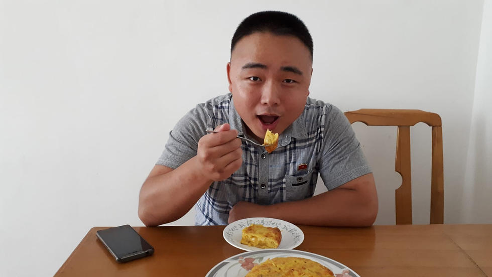 En palabras de Aitor “Oficialmente la primera Tortilla de patatas hecha en Pyongyang”