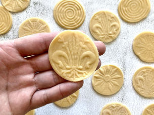 How To Use Corzetti Stamps