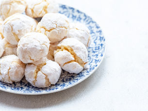 Soft Italian lemon biscuits 