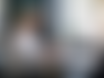 Realtor women on lap top using AI