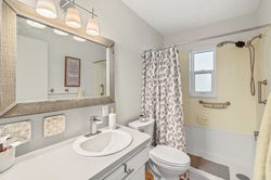 22250 Woodlawn 34601 (23 of 42)