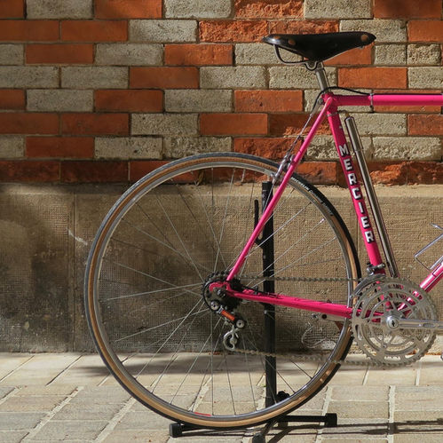 Mercier 1977 restauré par dynamo cycle repairs