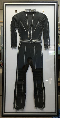 Memorabilia Framing-music- Framed Kiss Jumpsuit IMG_2044