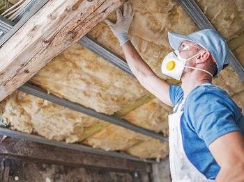 CAN I DIY MY HOME INSULATION?