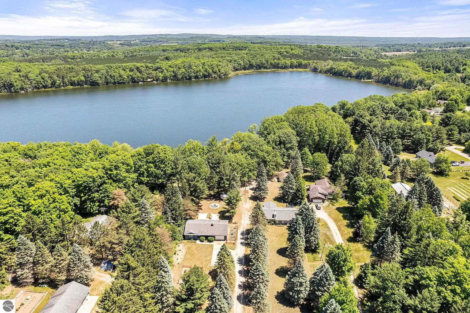Thayer Lake Cottages