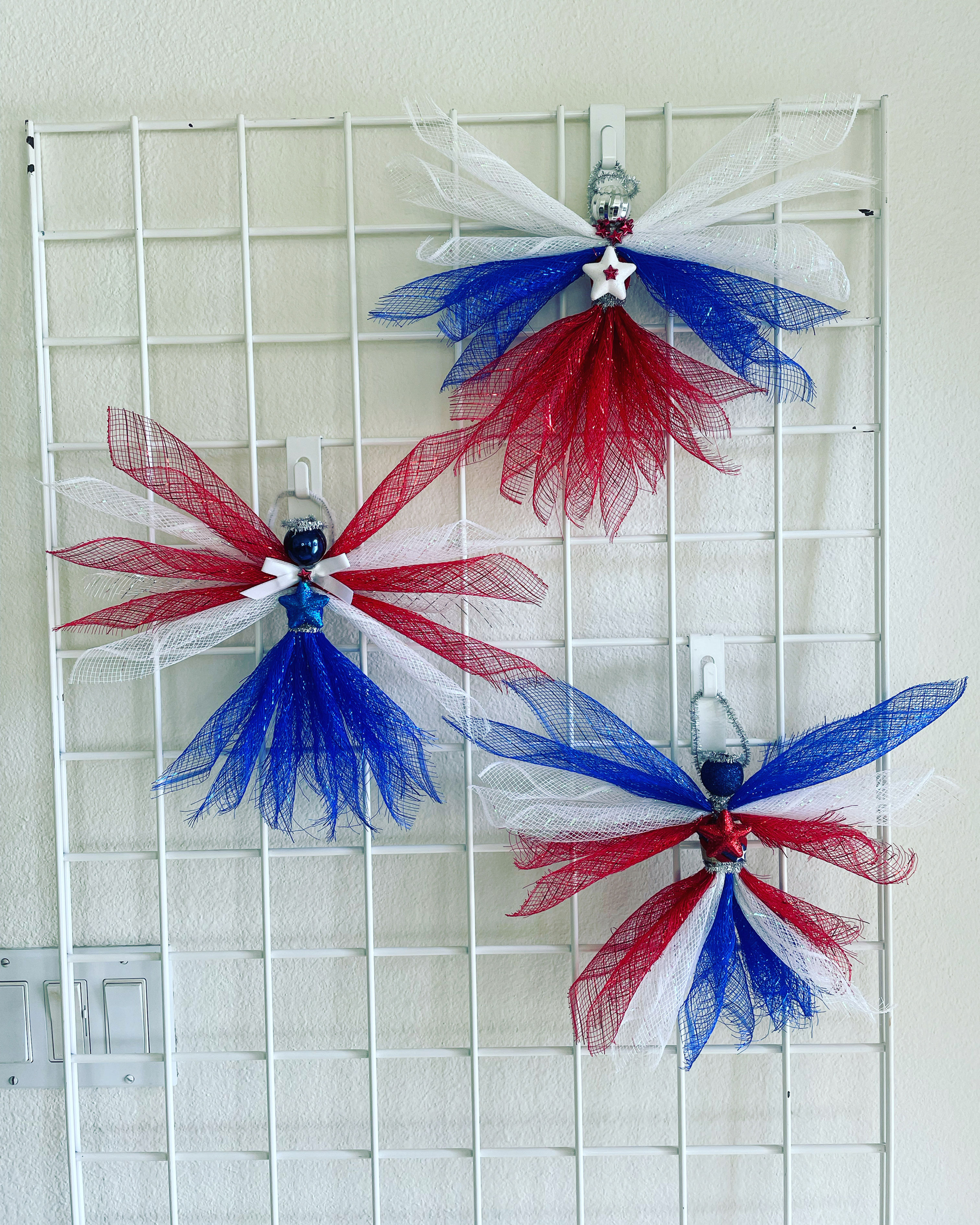 PATRIOTIC MESH ANGELS