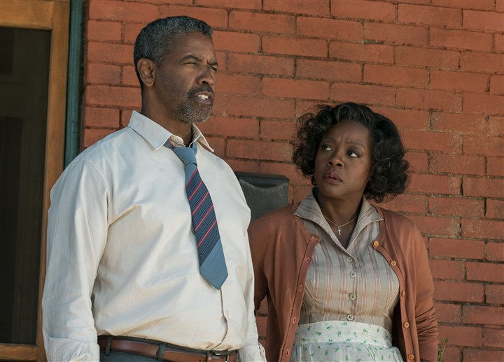 Viola Davis and Denzel Washington in Fences