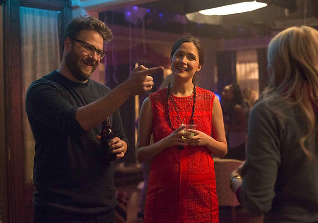 Seth Rogen and Rose Byrne in Bad Neighbours 2: Sorority Rising