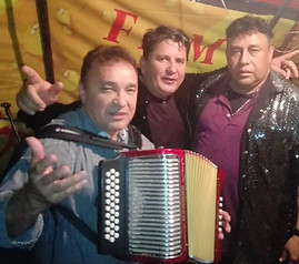 Los Embajadores 