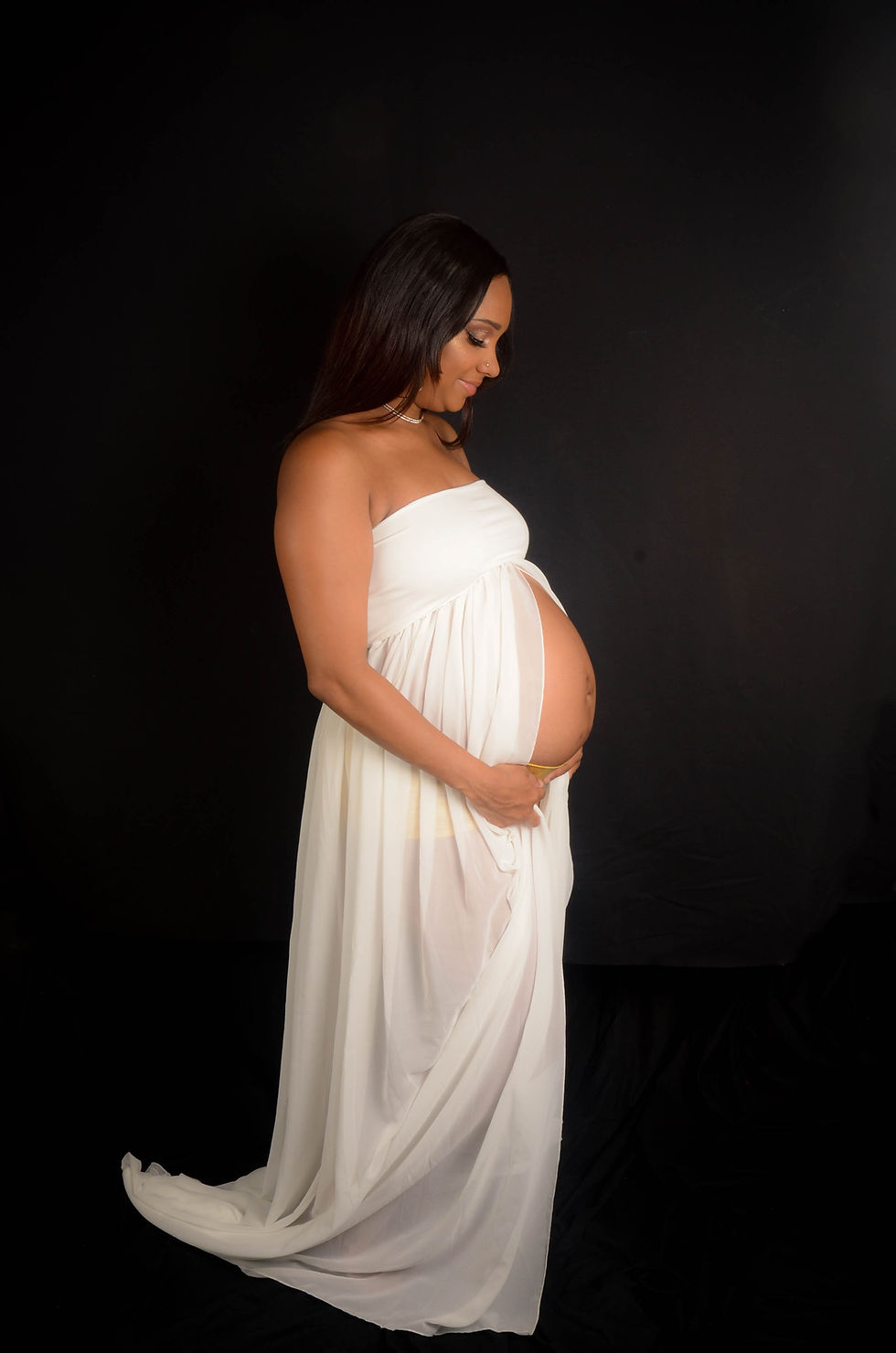 Thumbnail: One Look Maternity Session