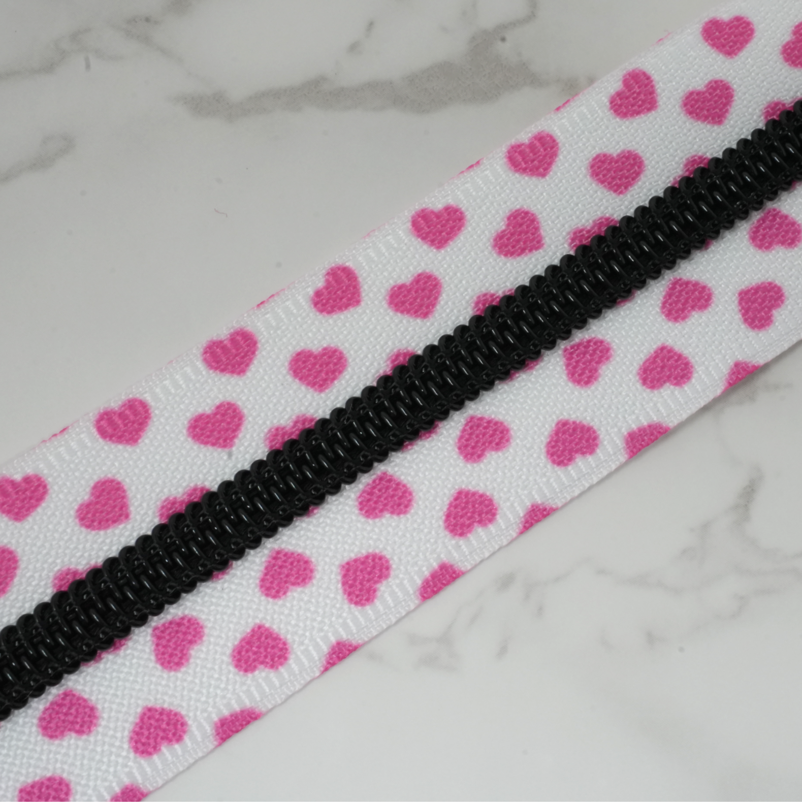 #5 Zipper Tape - PINK & WHITE HEARTS with Black Nylon Coils