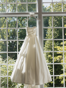 Katie & Eric | A Spring Wedding at Bellerive Country Club