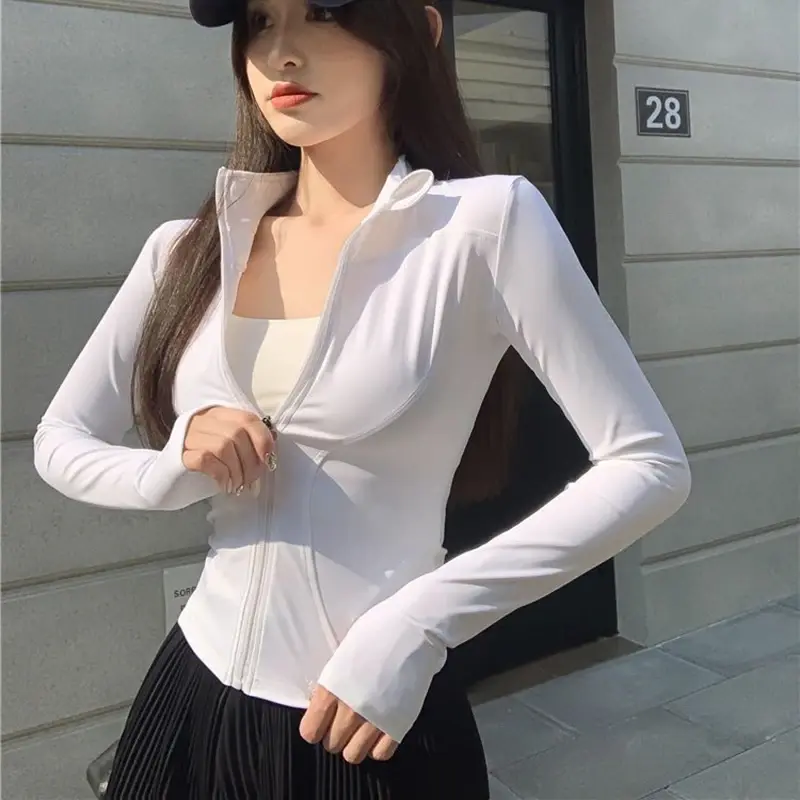 Miniatura: Cropped Feminino Manga Longa com Zíper – Modelagem Justa, Estilo Fitness e Ca