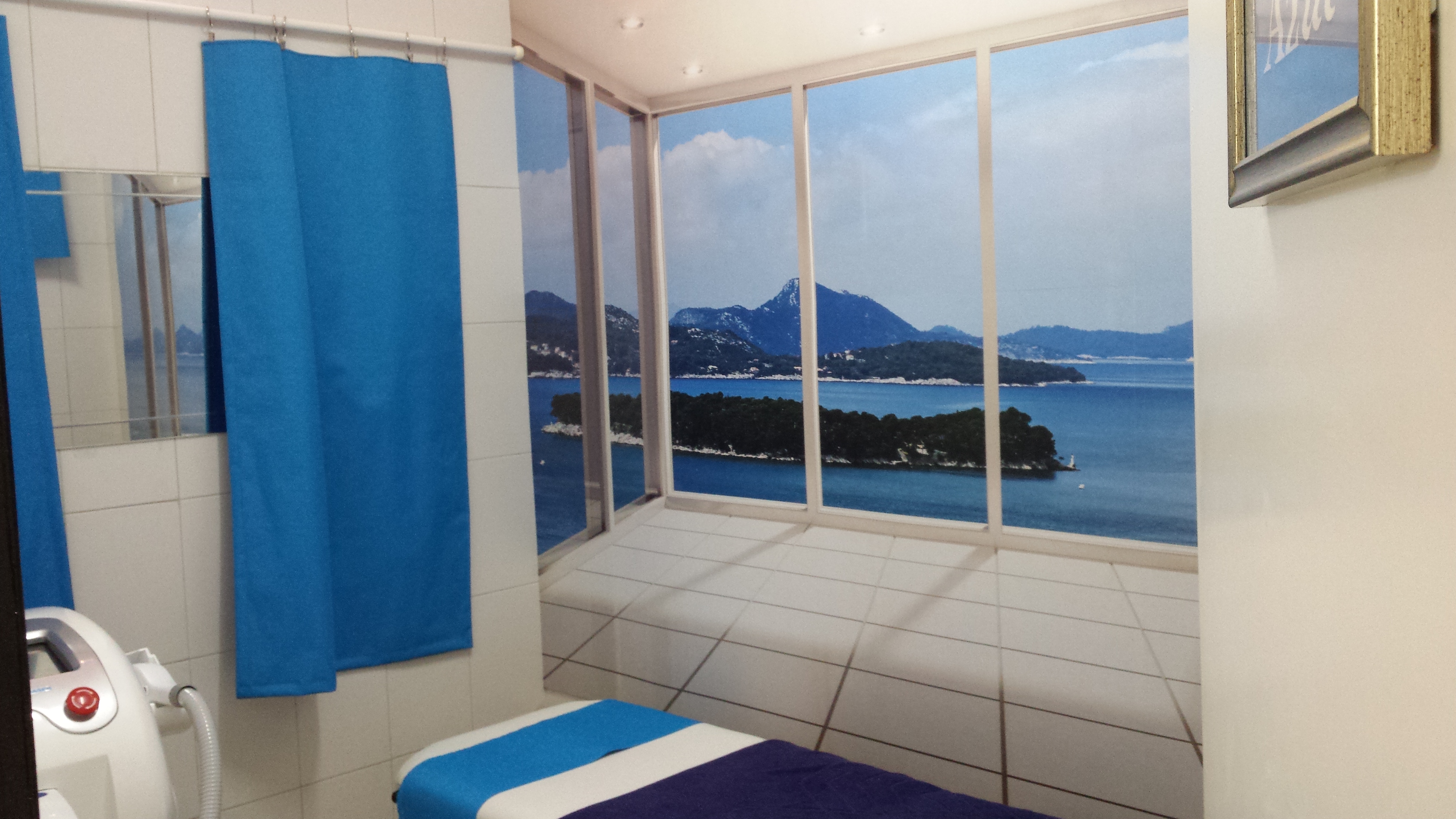 Sala azul (tratamientos láser).