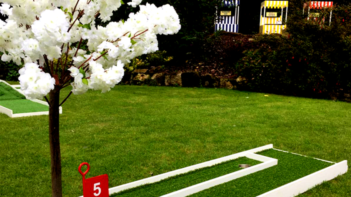 Crazy Golf – photo