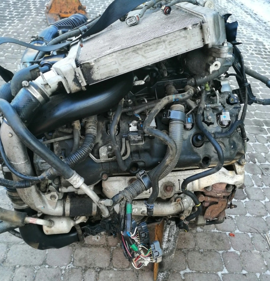Миниатюра: Moteur complet TOYOTA LAND CRUISER J200 4.5 D4D V8