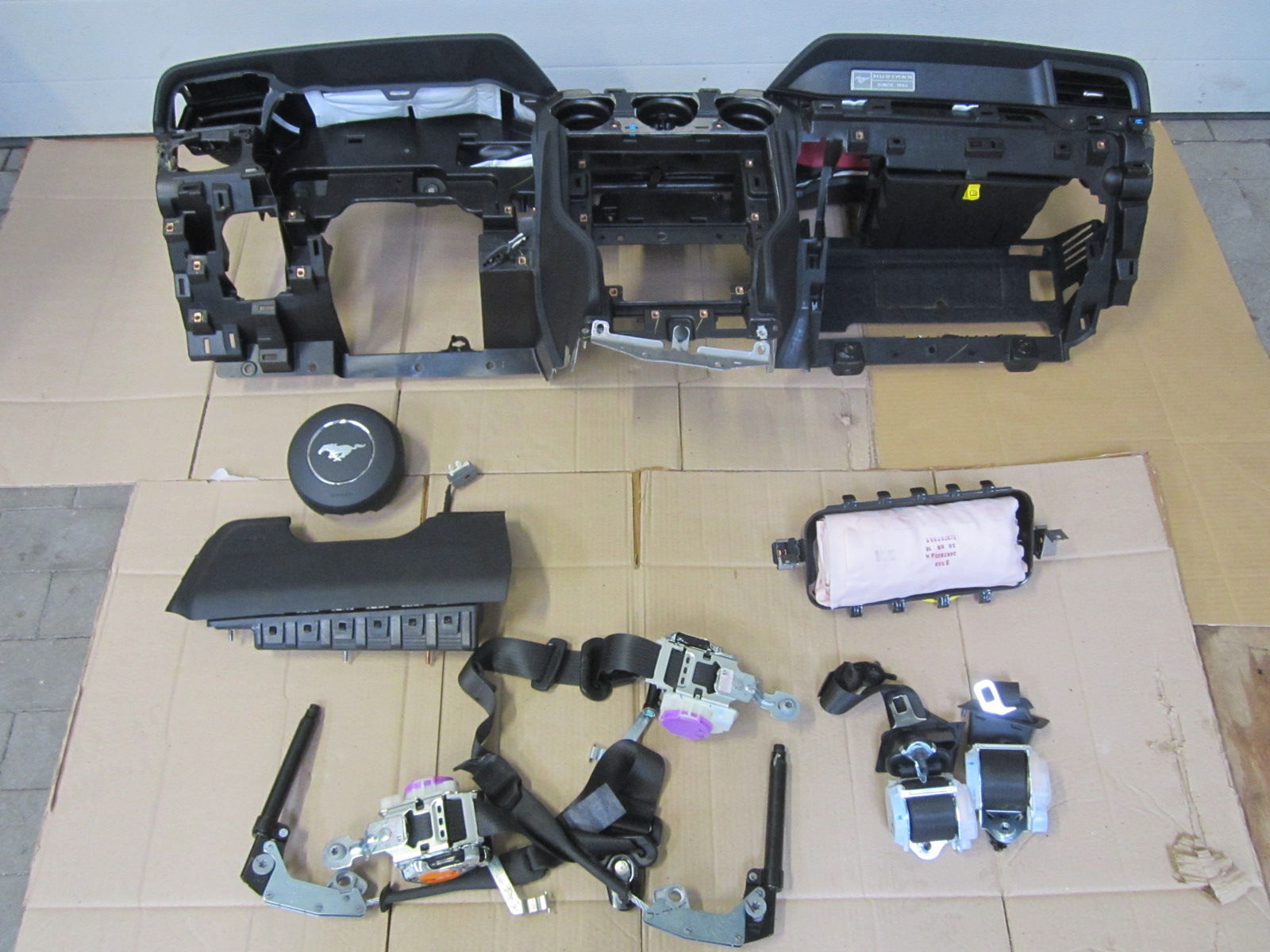 Tableau de bord complet FORD MUSTANG