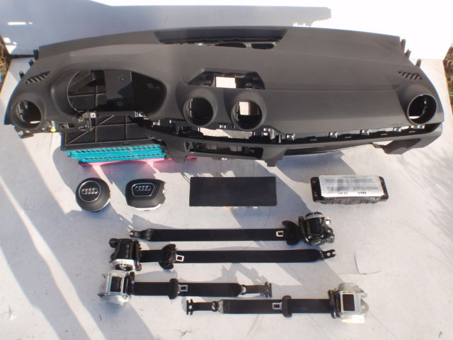 Tableau de bord complet AUDI Q2