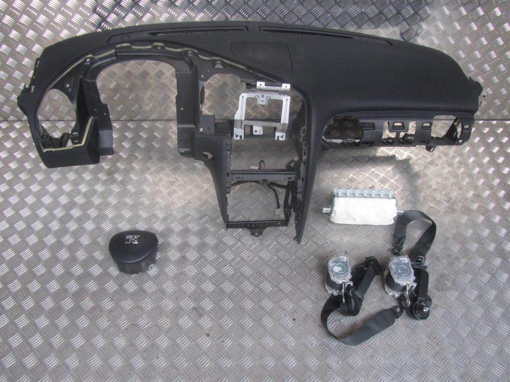 Tableau de bord complet NISSAN GTR 35