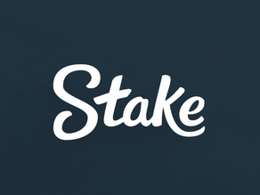 AEPSPieces.com × Stake.com — Pleins gaz, comme en F1