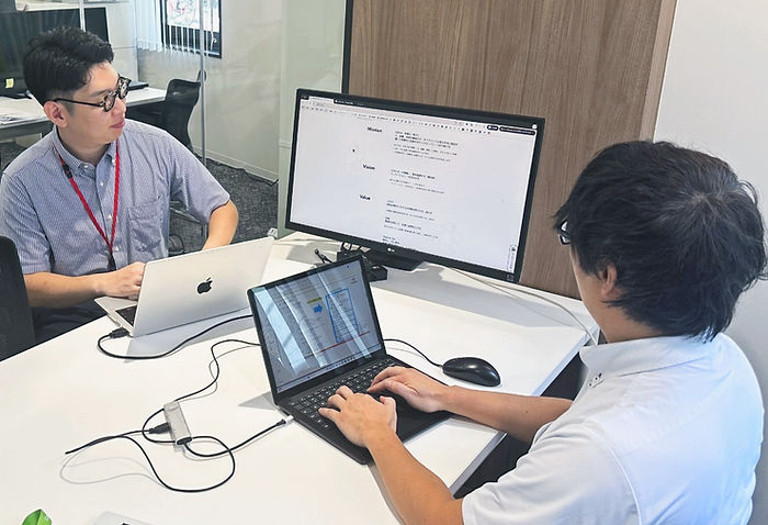 株式会社RYODENとElithによるミーティングの様子_edited.jpg