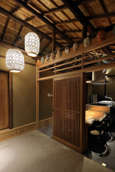 町屋「渡」のキッチン入口の様子