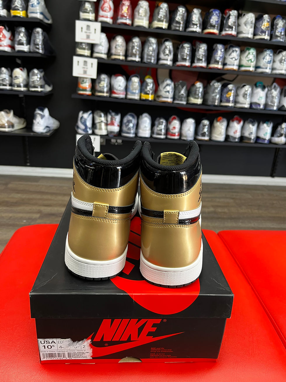Thumbnail: Air Jordan 1 Retro “Patent Gold Toe” (2018)