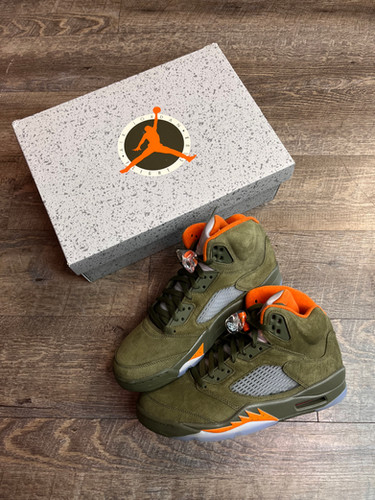 靴 AIR JORDAN5 Olive A GRAIL RETURNS ! Air Jordan 5 Retro 