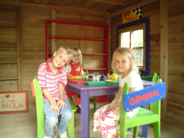 Mobiliario Infantil - Sillas Tituladas