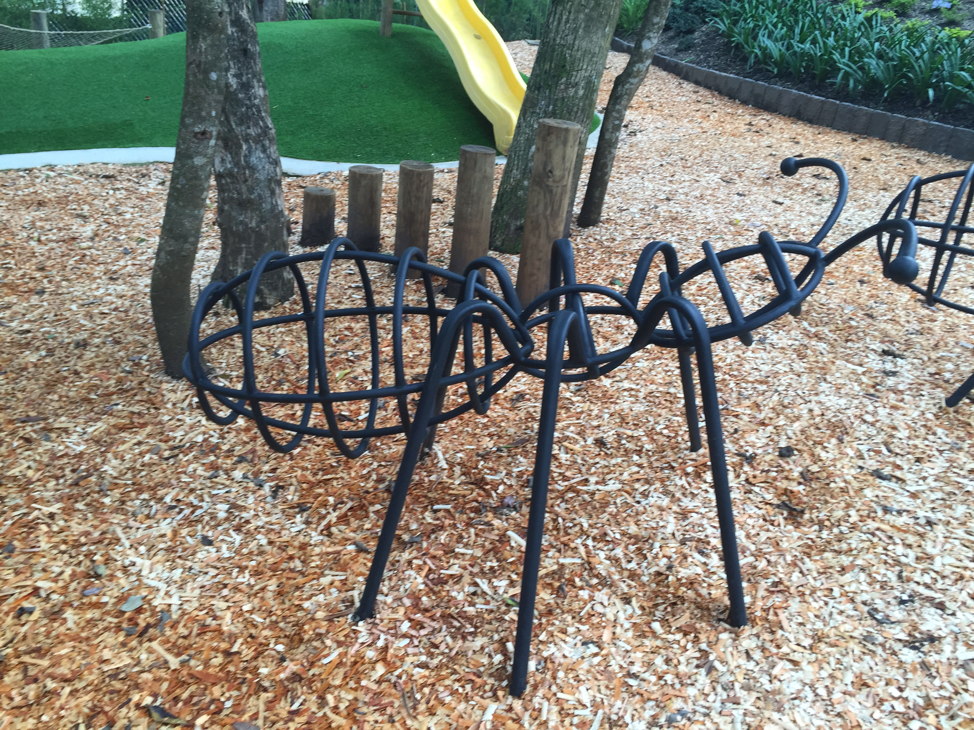 Independeinte - Hormiga Esclador