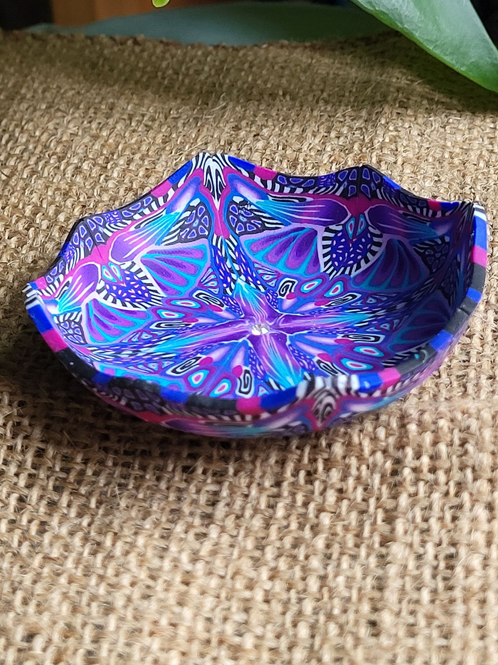 Thumbnail: Large Ring Dish