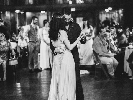 Danse de mariage à domicile dans le Calvados : votre chorégraphie sur mesure chez vous