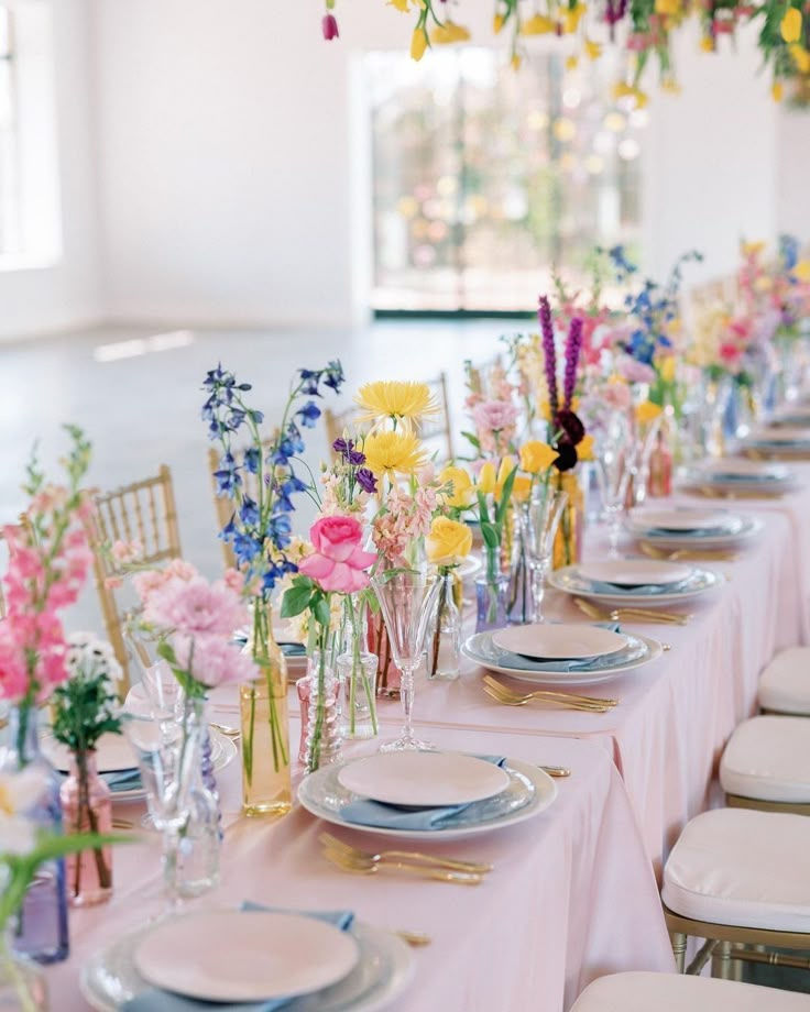 Pastel baby shower setup in Villejuif with soft colors and cozy atmosphere
