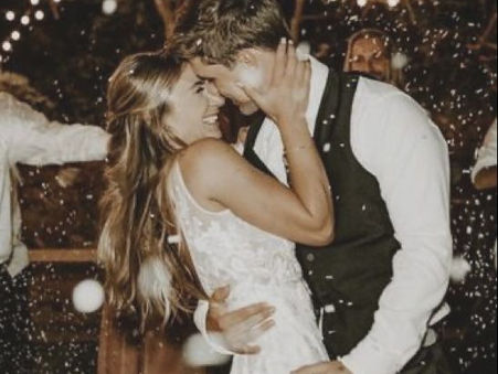 Danse de mariage à domicile en Corse-du-Sud : votre chorégraphie sur mesure chez vous