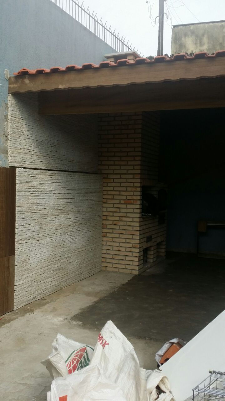 OBRA EM ANDAMENTO