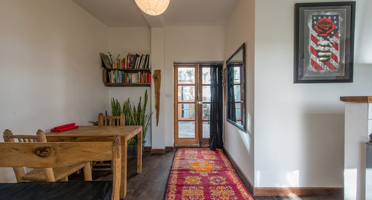Living room & dining area