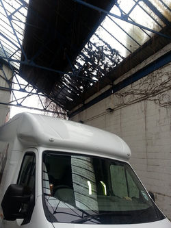 Osas Move man and van Penge Luton Van.