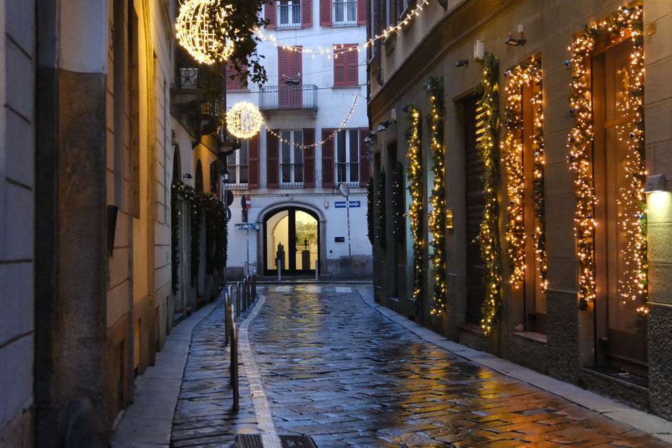 Milano, la pioggia, le feste