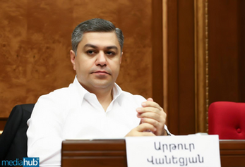 Վանաձորցին հաղթել է, և մենք բոլորս միասին տեր ենք կանգնելու այդ հաղթանակին․ Արթուր Վանեցյան 