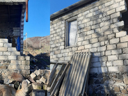 Քո շքեղ առանձնատան մի սենյակ տուր, ապրեմ. արցախցին՝ Արայիկ Հարությունյանին.