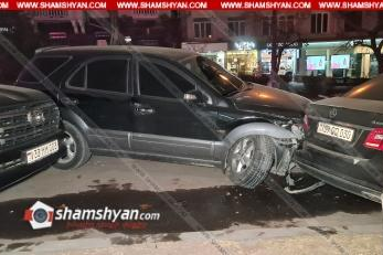 Բախվել են Լյովա Մնացականյանի Toyota Land Cruiser-ը, Kia Sorento-ն և 2 Mercedes-ներ․ կա վիրավոր